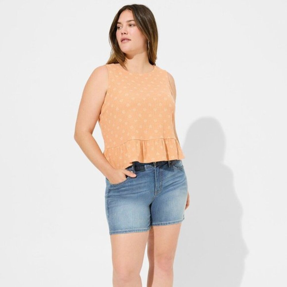 NWT Torrid Texture Knit‎ High Neck Ruffle Crop Top
